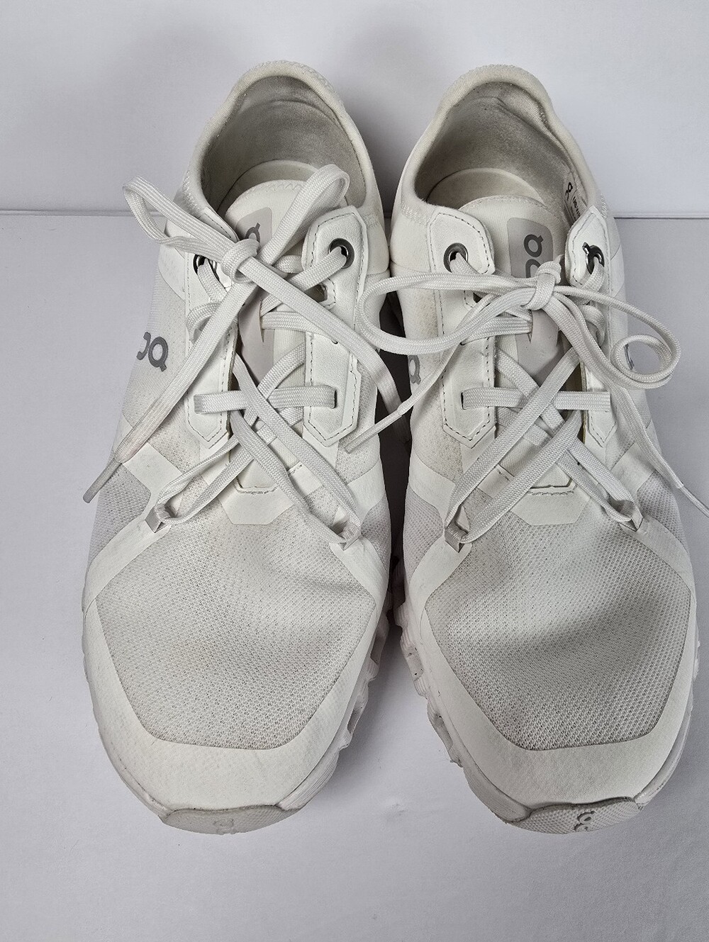 On Cloud Women’s White Lightweight Athletic Running Shoes Size 8.5 Cloud Tec - Picture 3 of 11